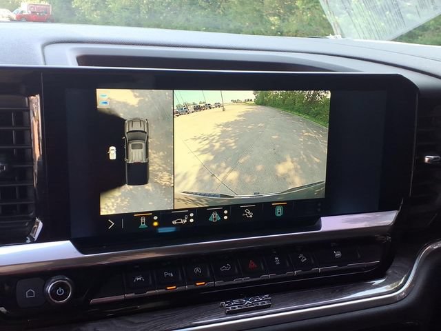 Used 2022 Chevrolet Silverado 1500 LTZ AWD/4WD image 12