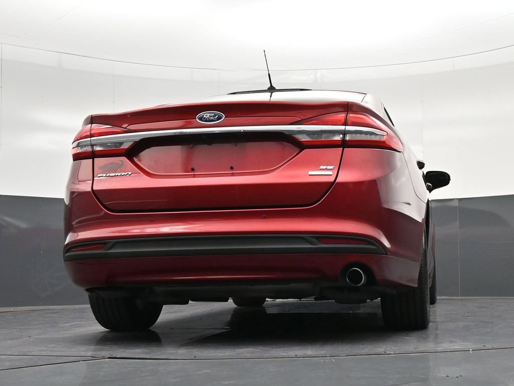 Used 2017 Ford Fusion SE w/ Fusion SE Technology Package FWD image 31