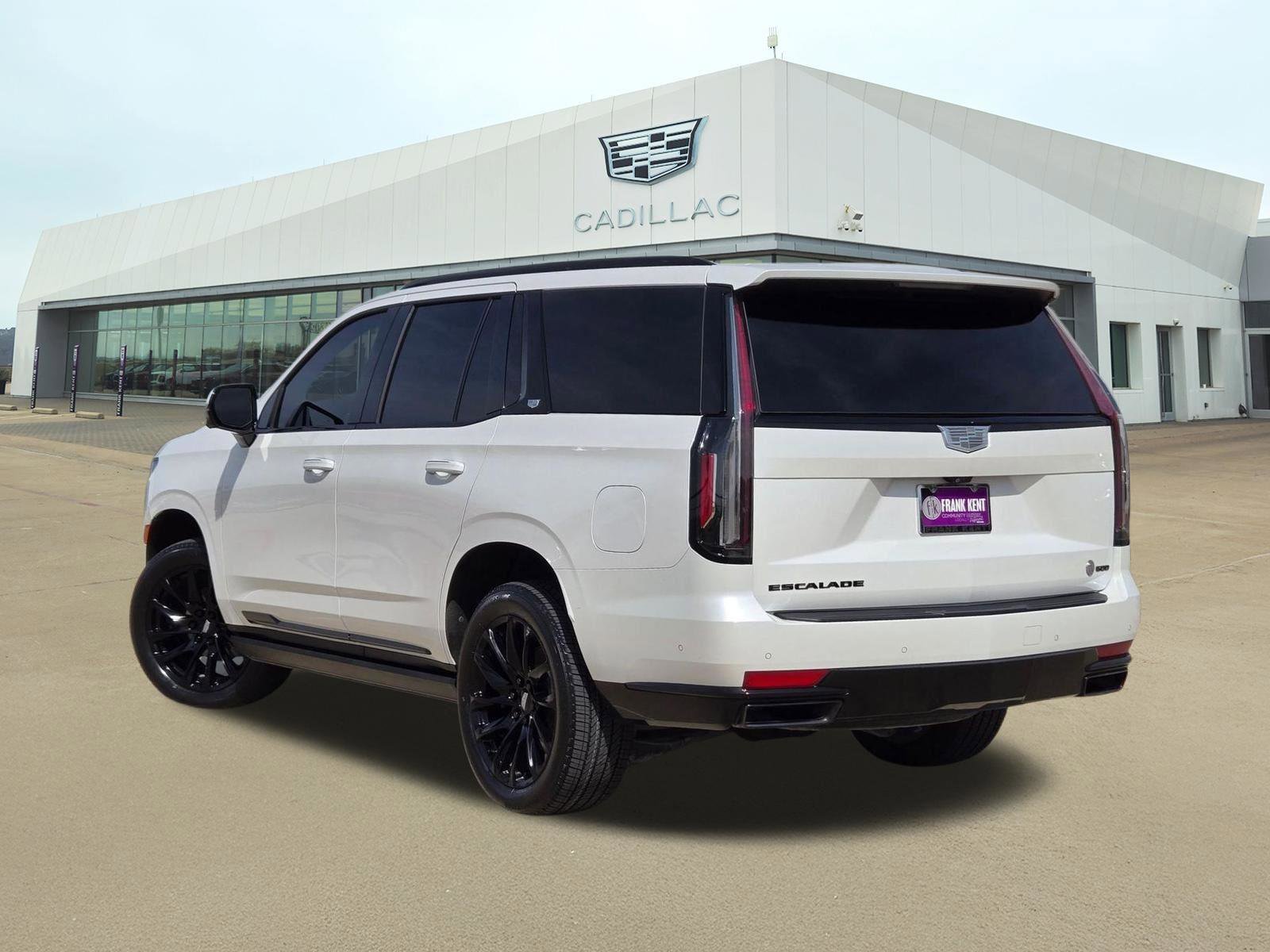 Used 2023 Cadillac Escalade Sport w/ LPO, ONYX Package AWD/4WD image 4