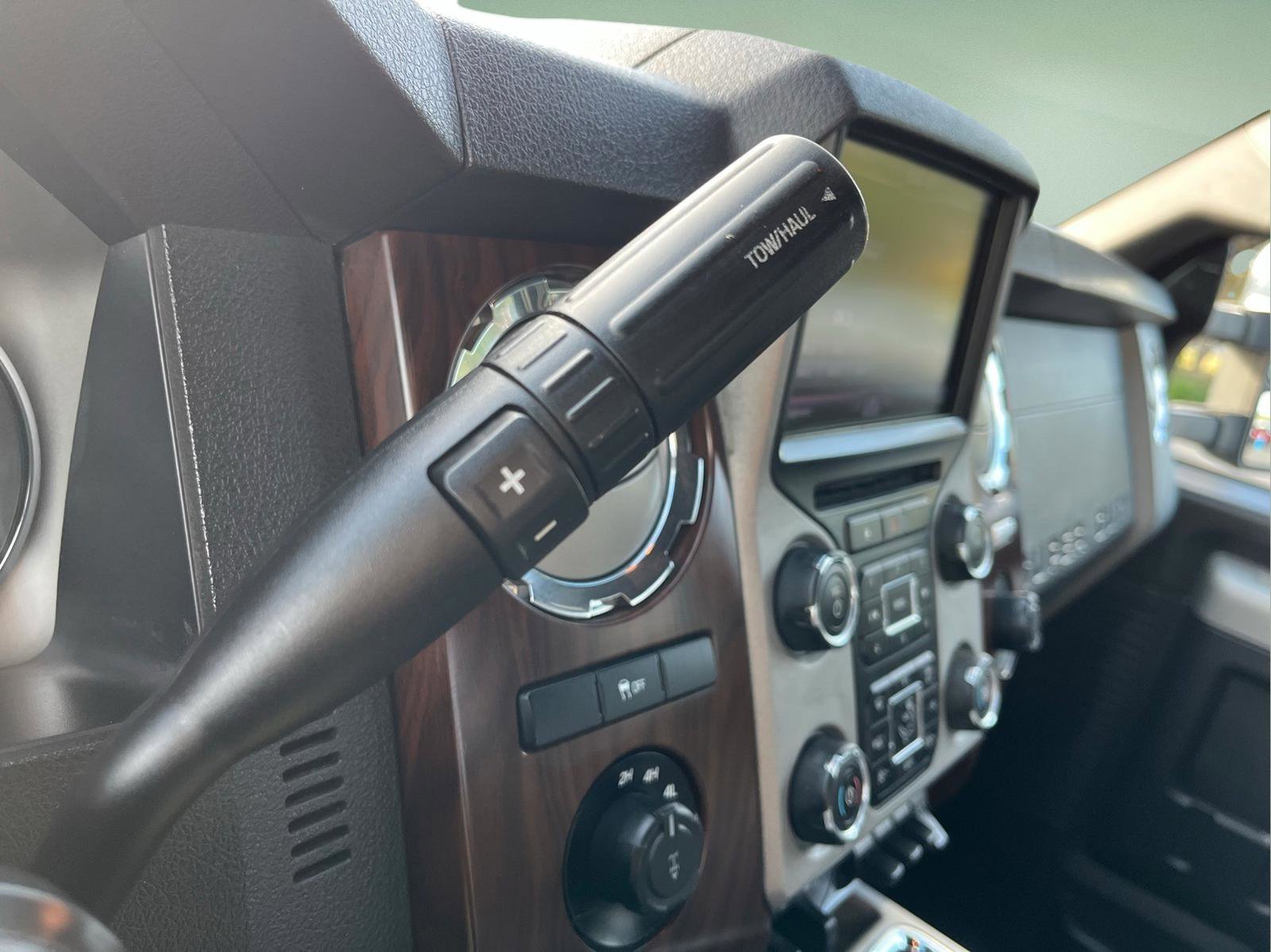 Used 2013 Ford F250 Lariat w/ Lariat Ultimate Pkg image 17