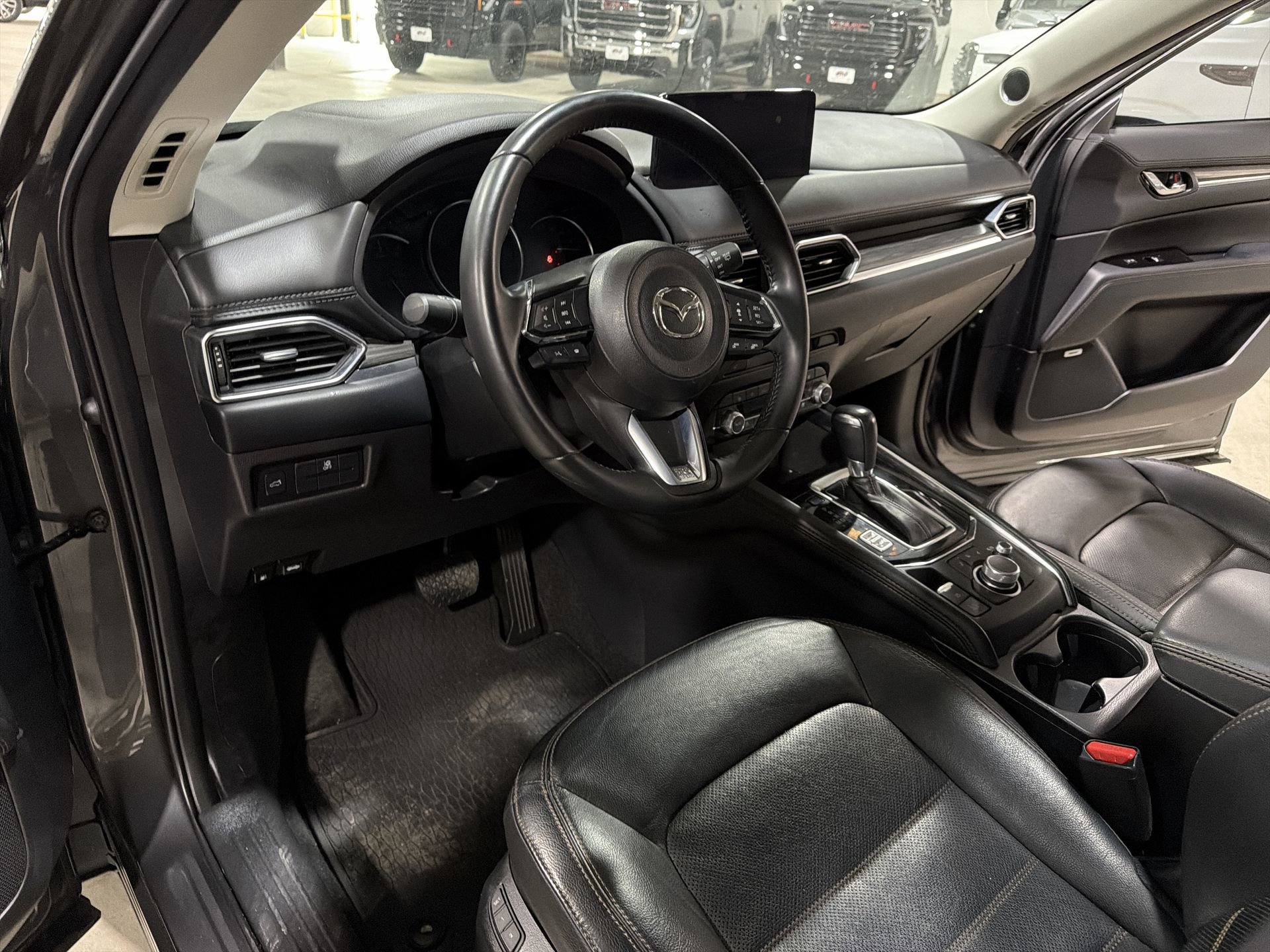 Used 2023 MAZDA CX-5 AWD 2.5 S w/ Premium Plus Pkg image 18