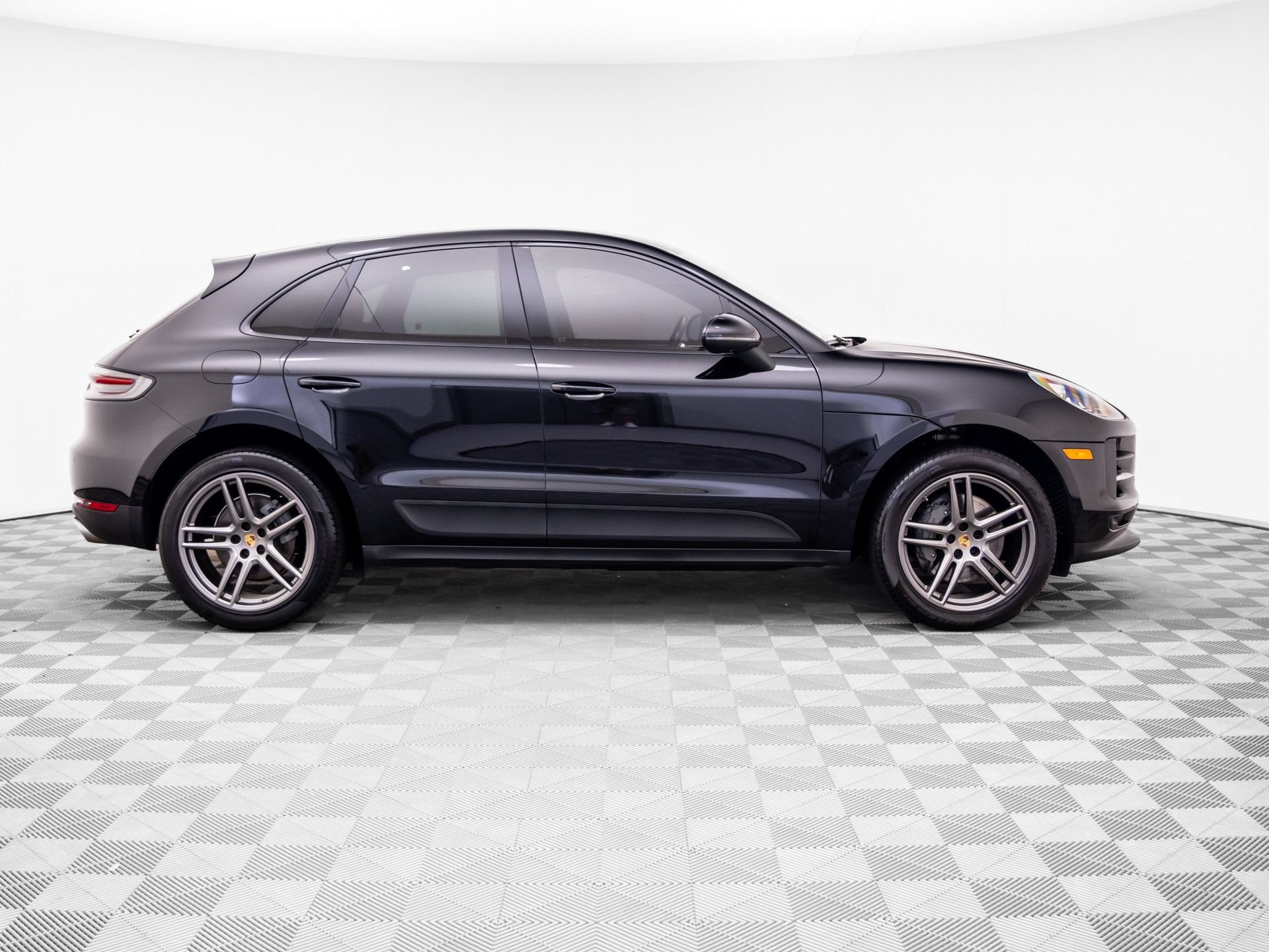 Used 2019 Porsche Macan S AWD/4WD image 7