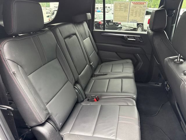 Used 2026 Chevrolet Suburban RST AWD/4WD image 28