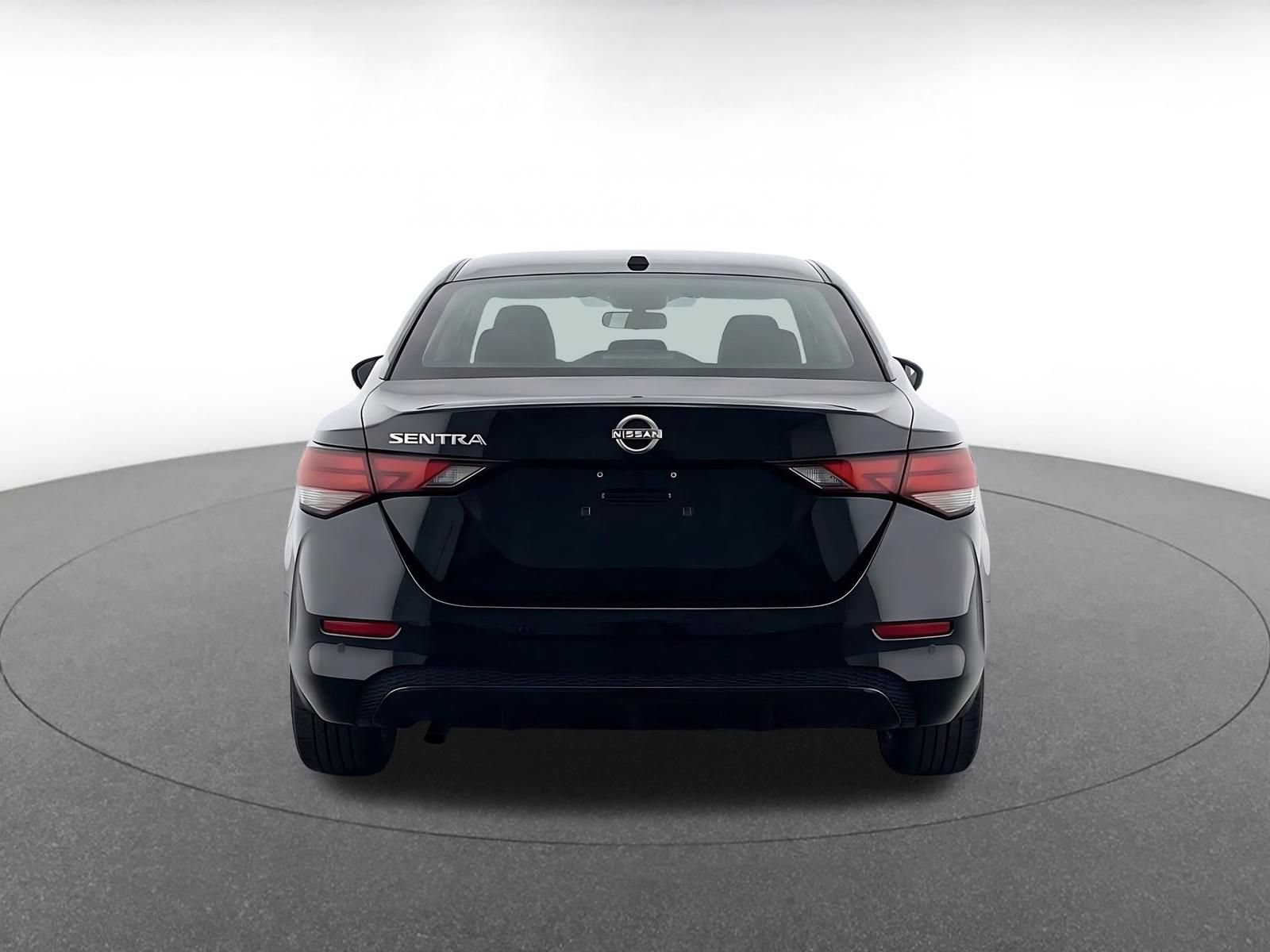 Used 2025 Nissan Sentra SV FWD image 8