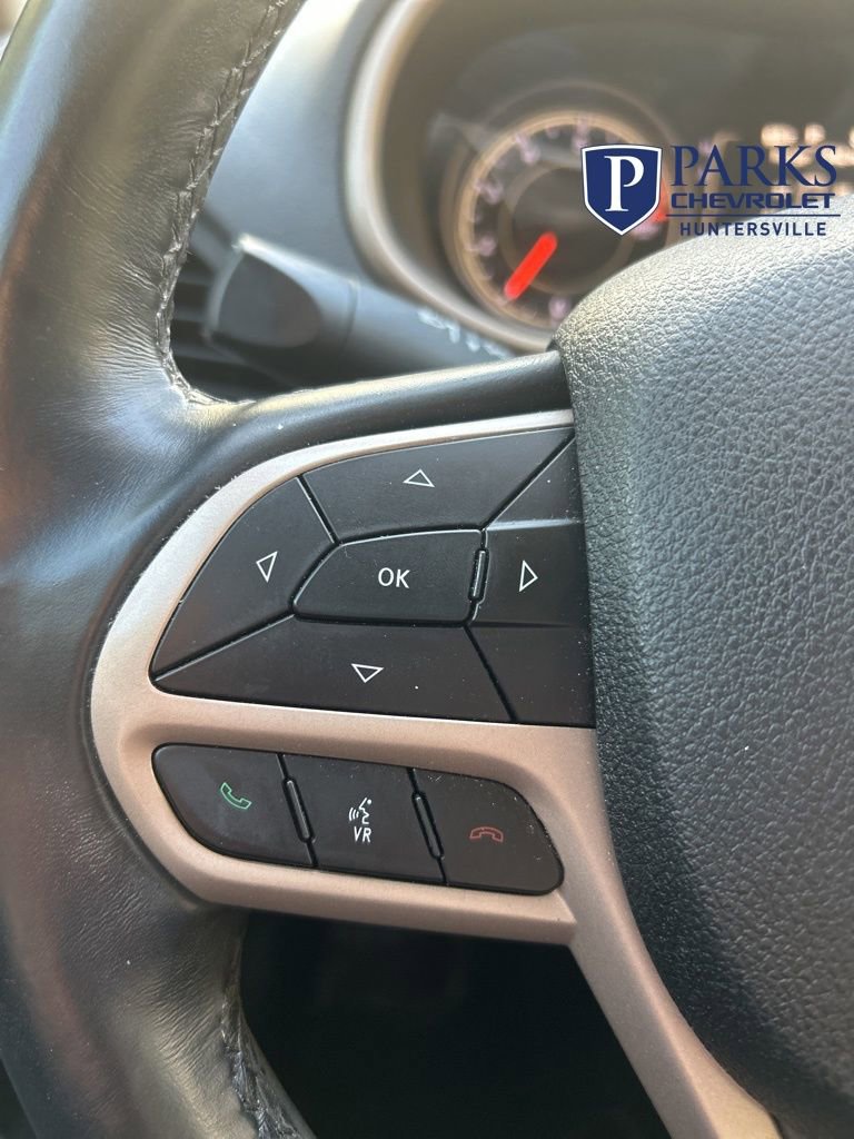 Used 2017 Jeep Cherokee Sport image 11