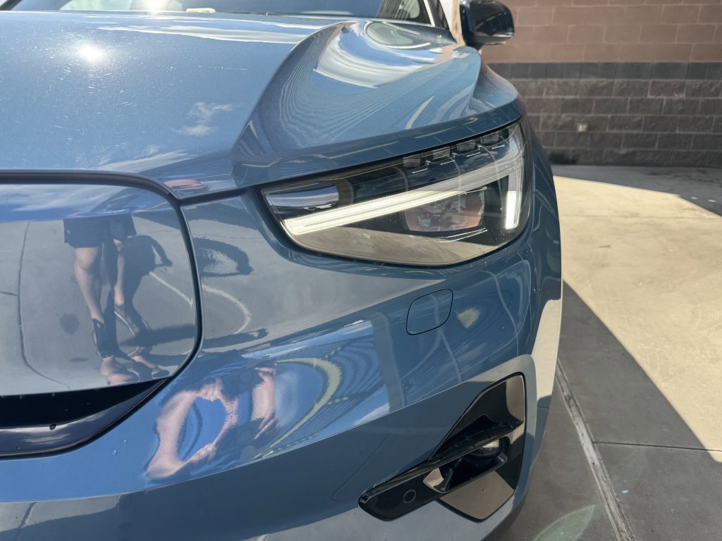 Used 2022 Volvo C40 P8 Recharge Ultimate image 9