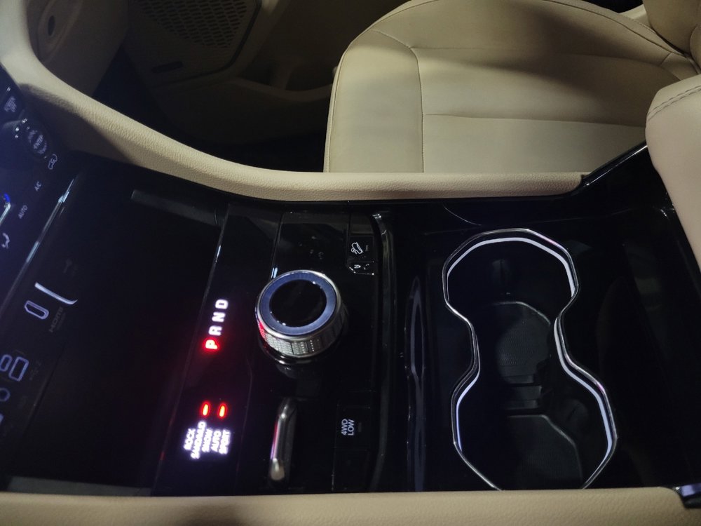 Used 2022 Jeep Grand Cherokee Limited 4xe image 26