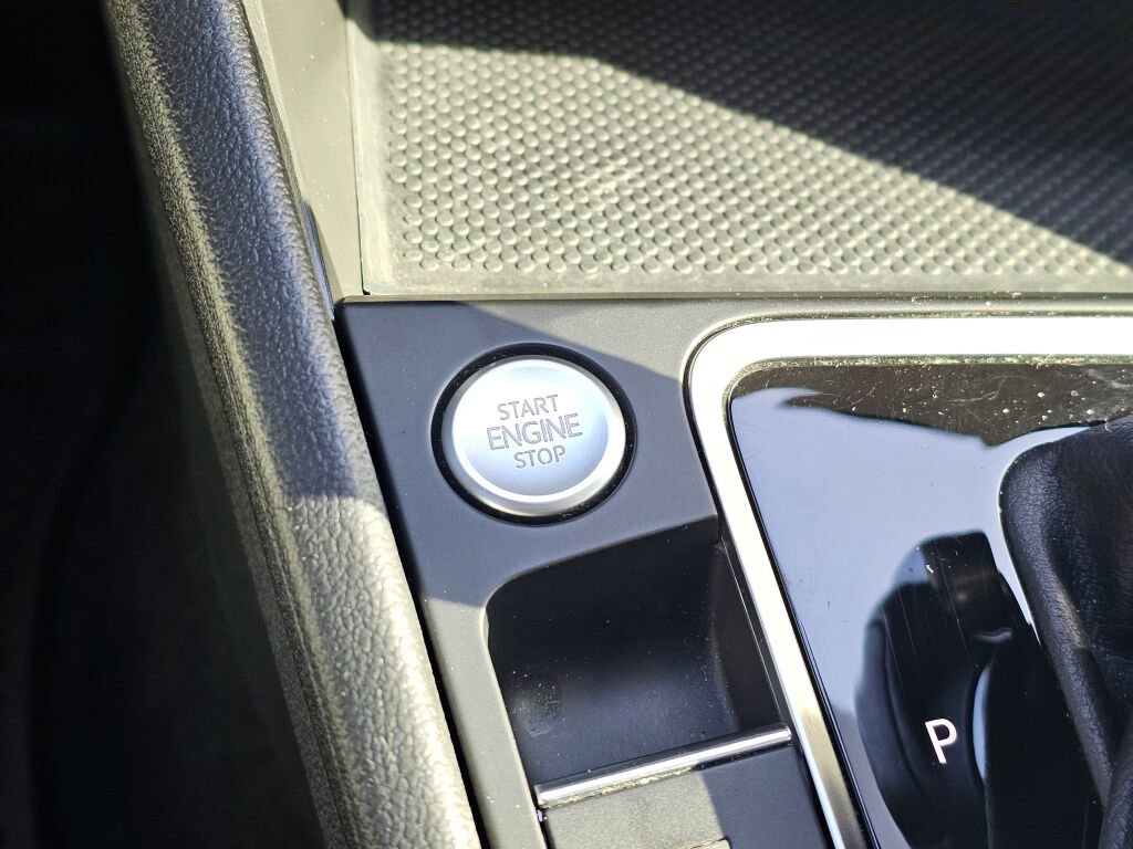 Used 2019 Volkswagen Jetta SE image 37