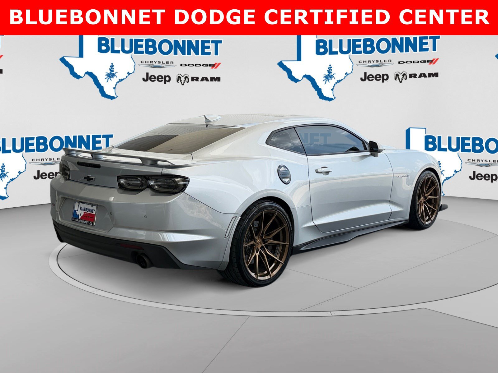 Used 2019 Chevrolet Camaro SS RWD image 5