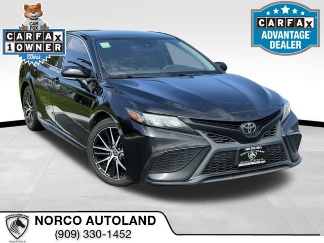 Used 2023 Toyota Camry SE w/ Convenience Package image 1