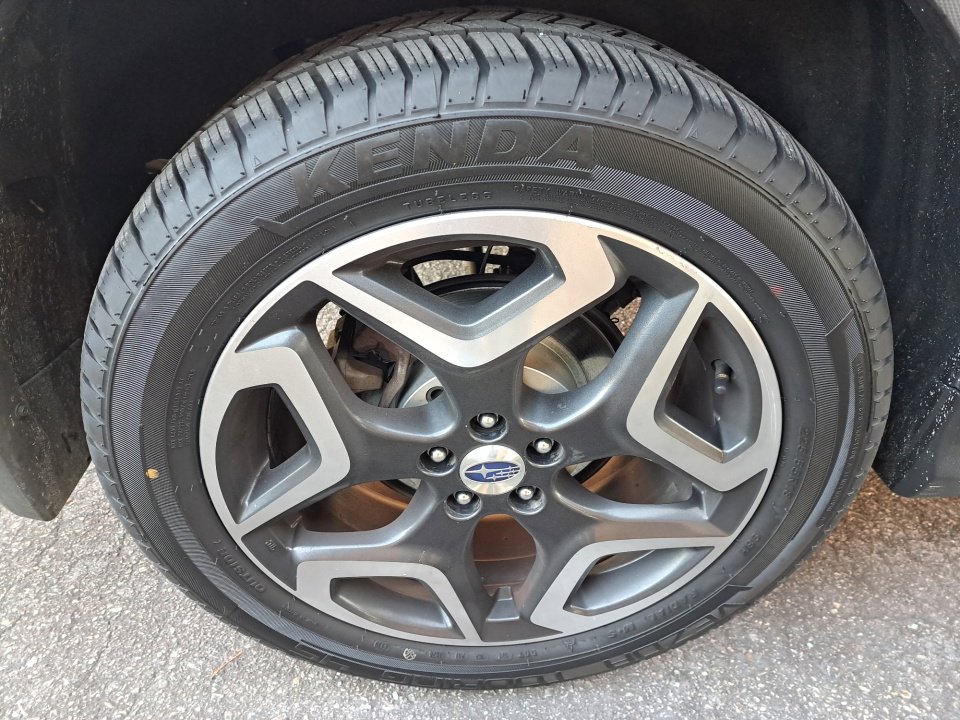 Used 2018 Subaru Crosstrek 2.0i Limited image 21