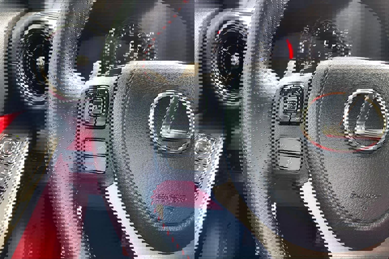 Used 2025 Lexus IS 350 F Sport w/ Navigation Package image 22