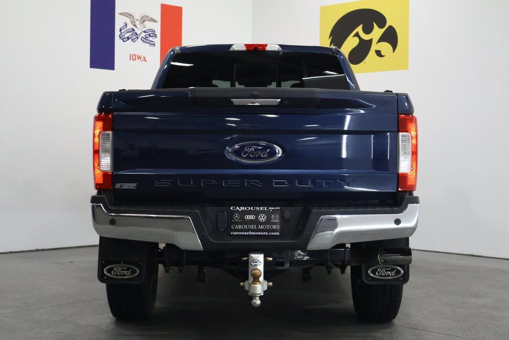 Used 2019 Ford F350 Lariat w/ Chrome Package image 11