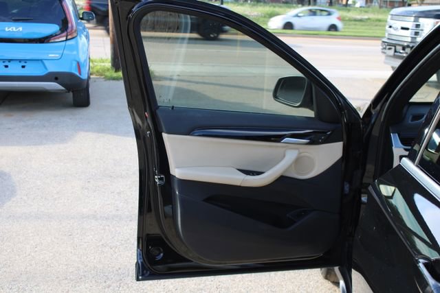 Used 2018 BMW X1 sDrive28i image 11