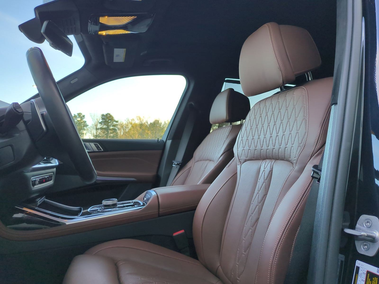 Used 2026 BMW X7 M60i image 16