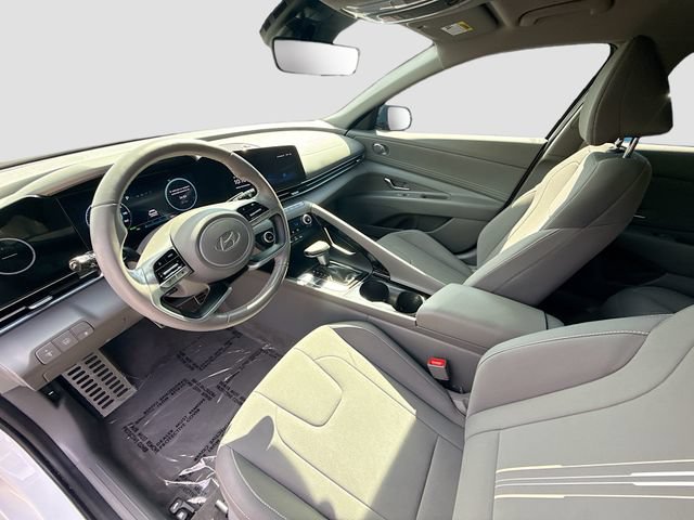 Certified 2025 Hyundai Elantra SEL FWD image 20