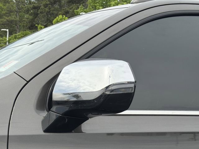 Used 2021 Chevrolet Suburban Premier RWD image 31