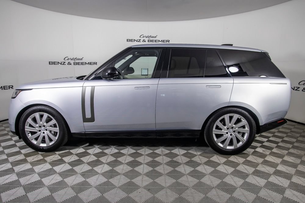 Used 2024 Land Rover Range Rover SE AWD/4WD image 10