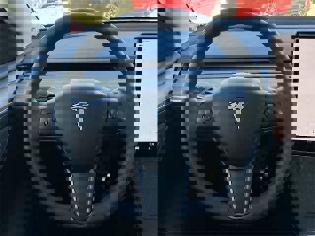 Used 2023 Tesla Model Y Long Range image 12