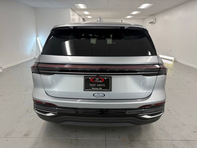 Used 2025 Lincoln Nautilus Premier w/ Equipment Group 102A image 7