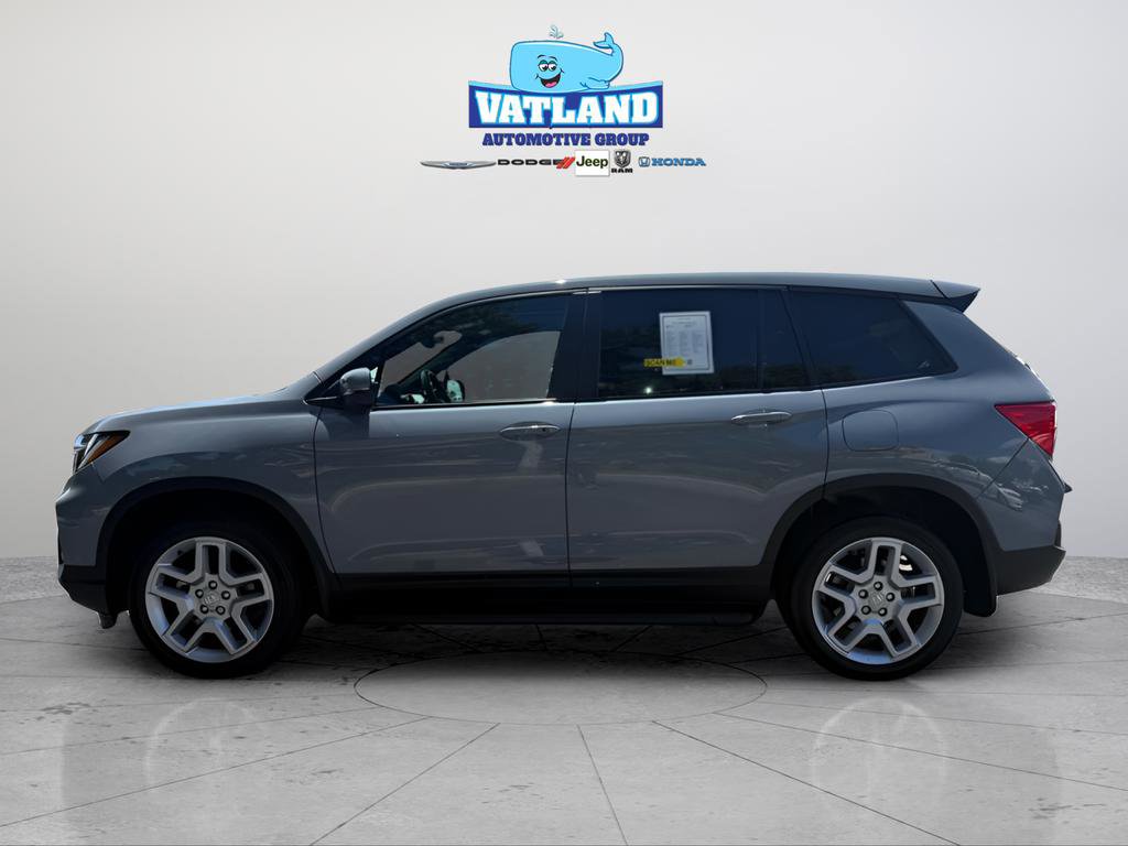 Certified 2025 Honda Passport EX-L image 2