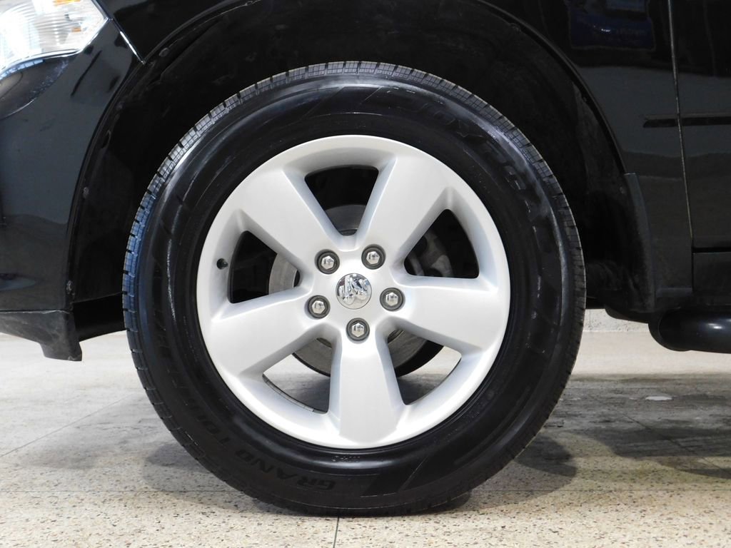 Used 2022 RAM 1500 Express w/ Wheel & Sound Group image 22