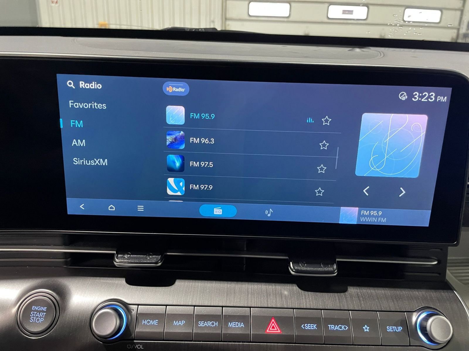 Used 2025 Hyundai Kona SEL image 20