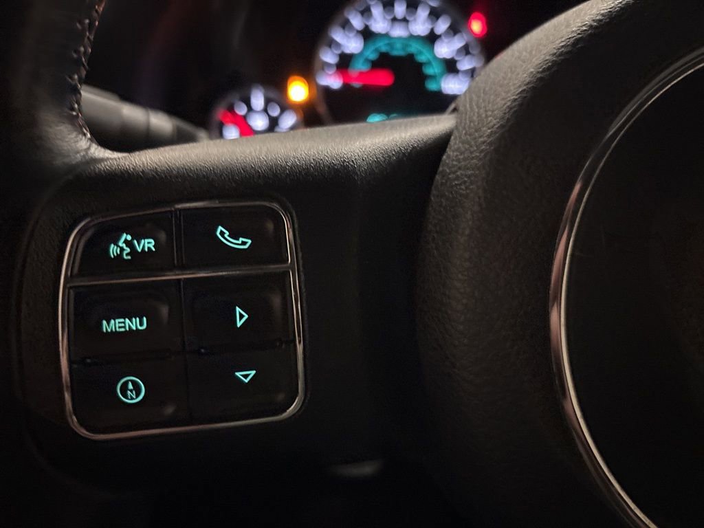 Used 2015 Jeep Wrangler Unlimited Rubicon w/ Dual Top Group image 17