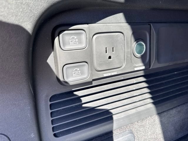 Used 2023 Rivian R1S Adventure AWD/4WD image 12