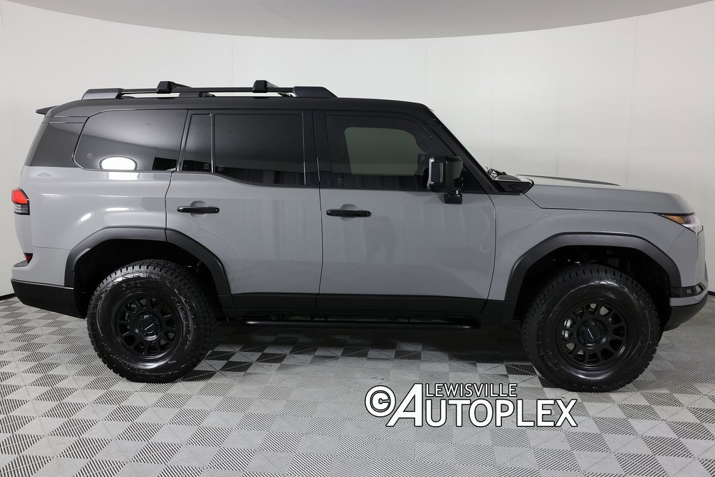 Used 2025 Lexus GX 550 image 5