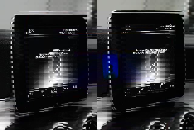 Used 2018 Mercedes-Benz C 300 Sport image 21