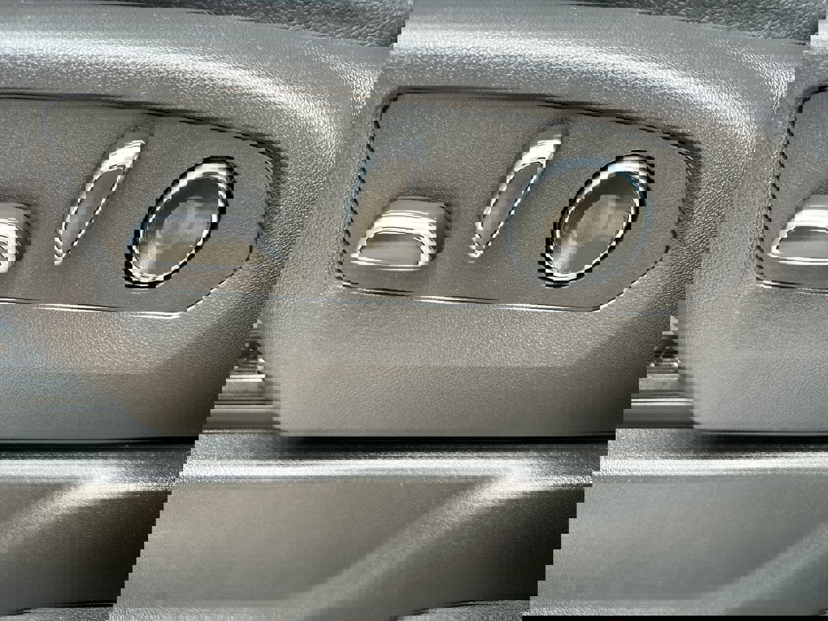 Certified 2025 GMC Yukon XL Denali AWD/4WD image 12