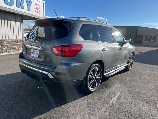 Used 2018 Nissan Pathfinder Platinum AWD/4WD image 13