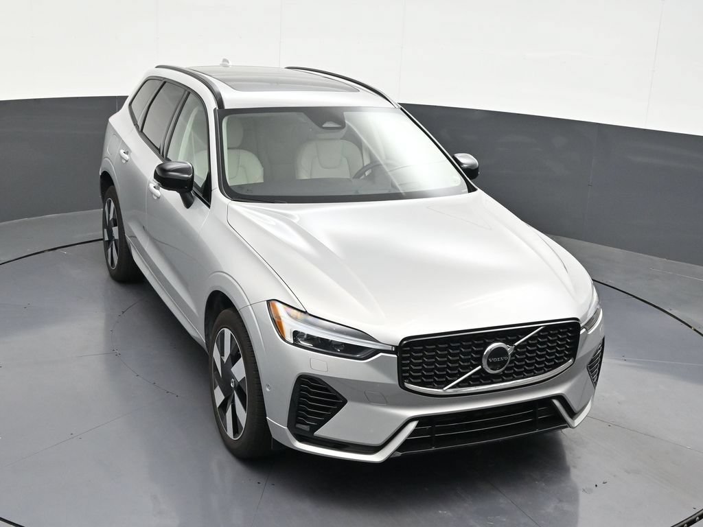 Used 2024 Volvo XC60 T8 Ultimate w/ Protection Package Premier AWD/4WD image 21