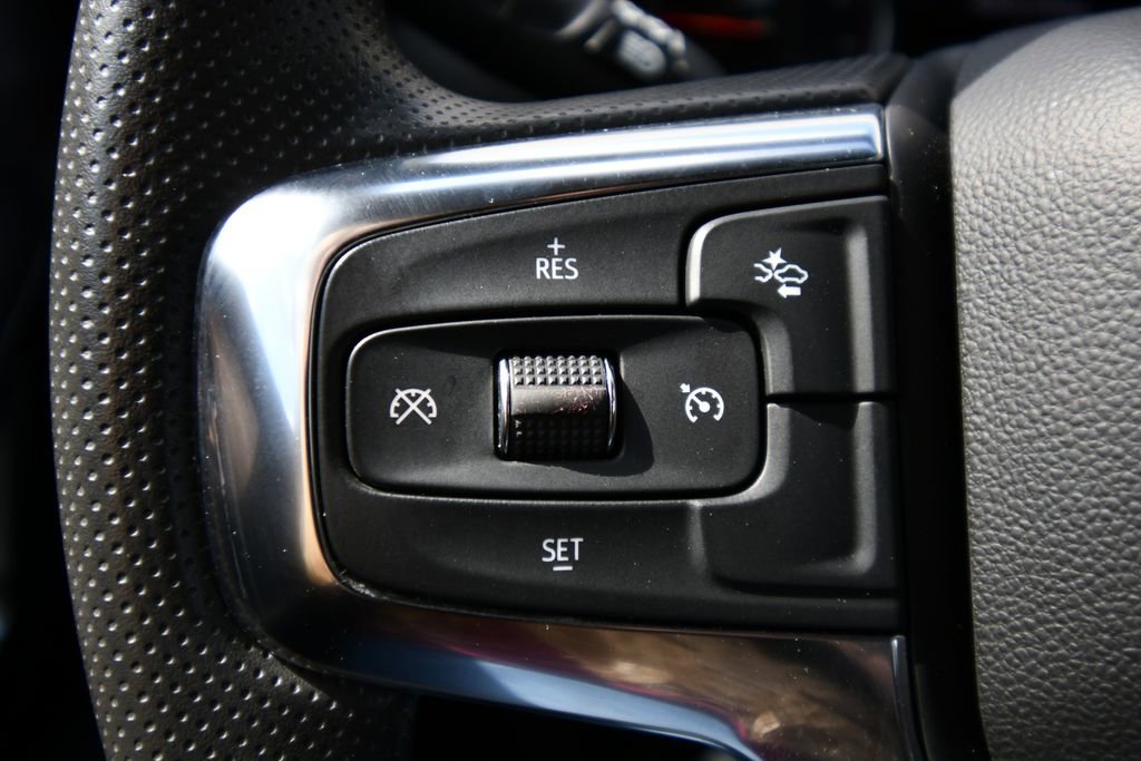 Used 2025 Chevrolet Blazer LT AWD/4WD image 22