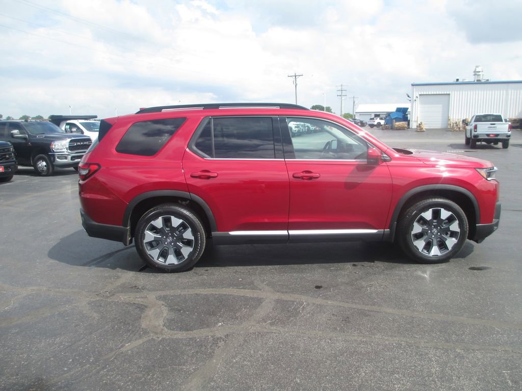 Used 2026 Honda Pilot Elite image 4