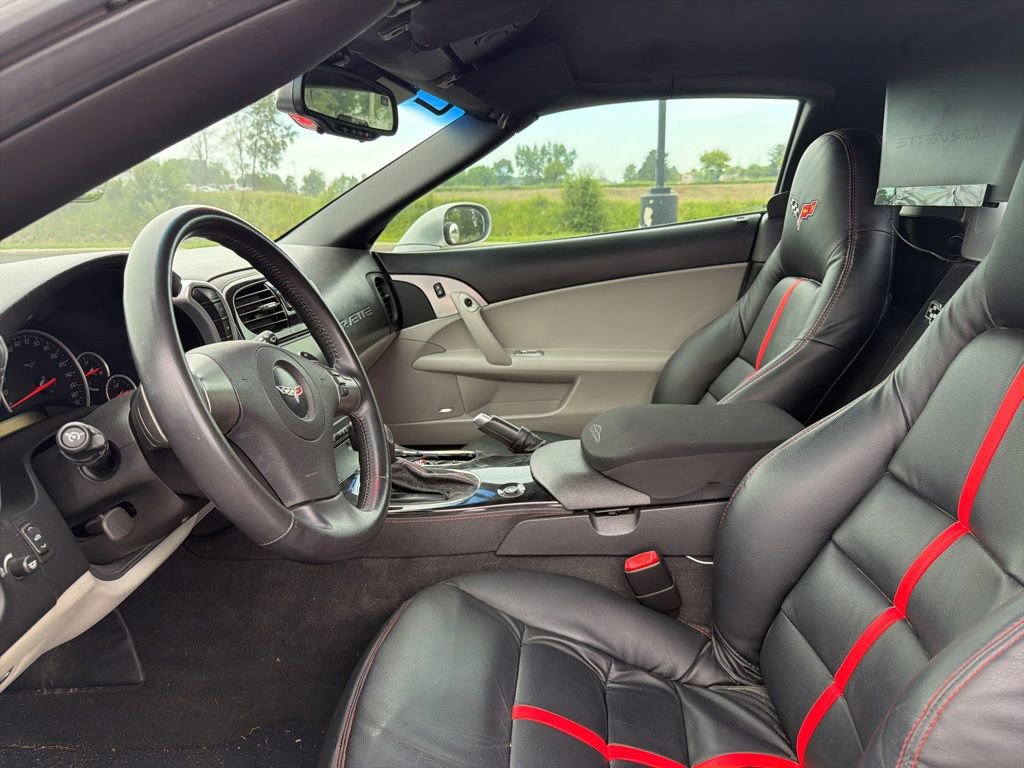 Used 2008 Chevrolet Corvette Convertible w/ Preferred Equipment Group RWD image 9