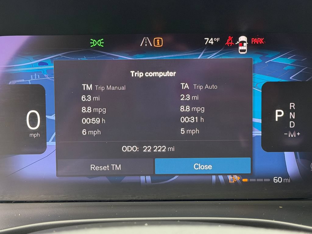 Certified 2023 Volvo XC40 B5 Plus w/ Protection Package Premier AWD/4WD image 10