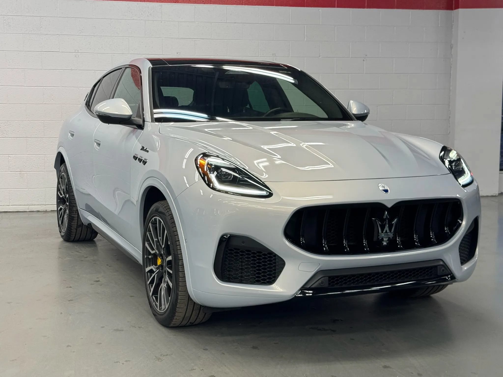 Used 2023 Maserati Grecale Modena AWD/4WD image 7