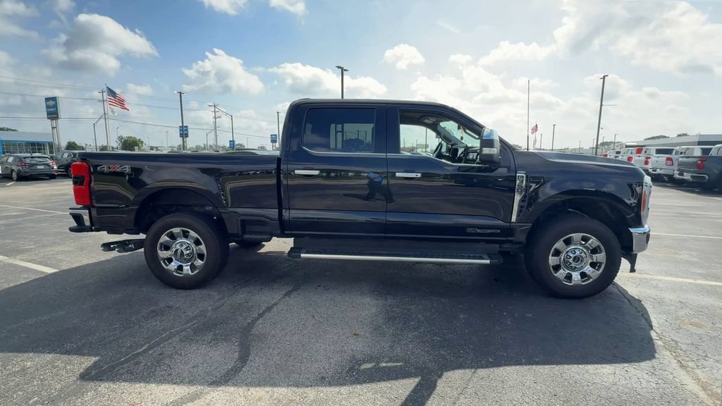 Used 2023 Ford F350 Lariat w/ Chrome Package AWD/4WD image 9