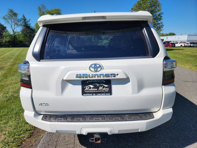 Used 2016 Toyota 4Runner SR5 AWD/4WD image 8