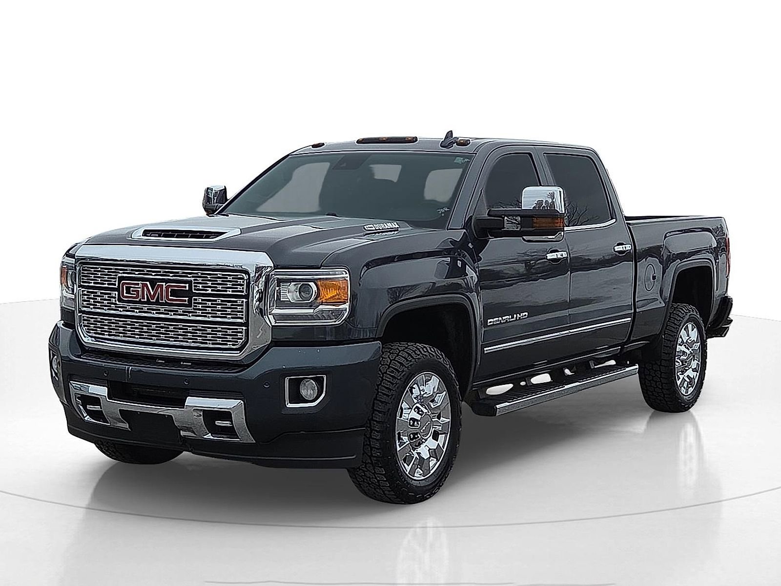 Used 2018 GMC Sierra 2500 Denali w/ Duramax Plus Package image 2