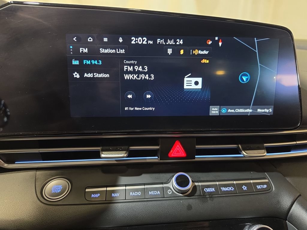 Used 2024 Hyundai Elantra SEL FWD image 12