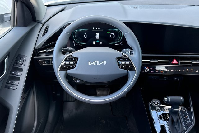 New 2026 Kia Niro EX w/ EX Premium Package FWD image 17
