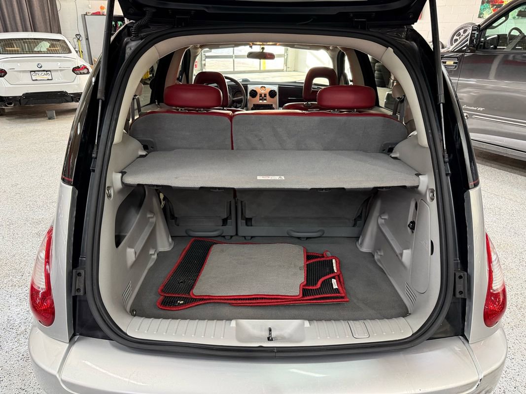 Used 2010 Chrysler PT Cruiser w/ PT Cruiser Couture Edition image 17