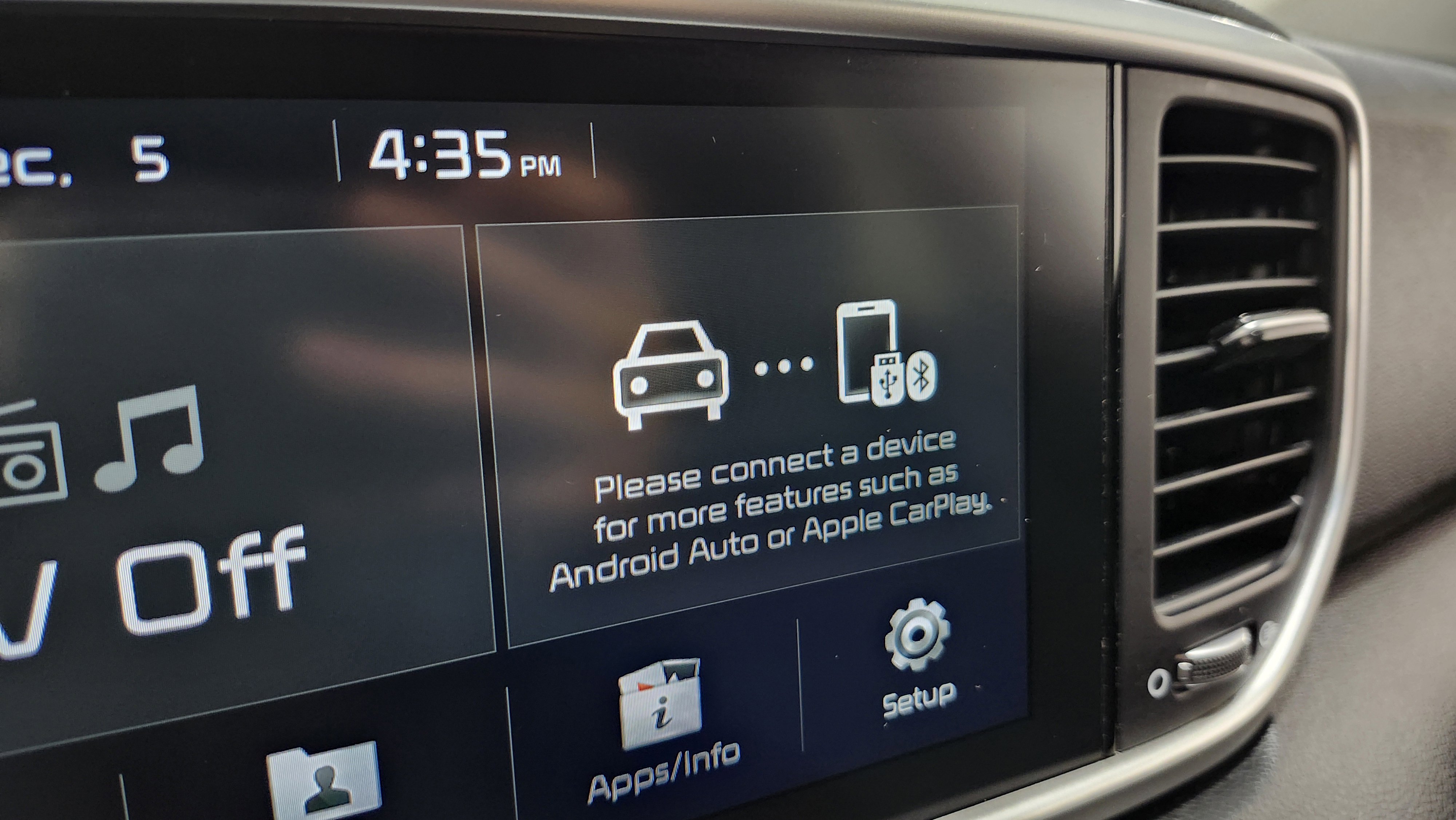 Used 2022 Kia Sportage LX image 4