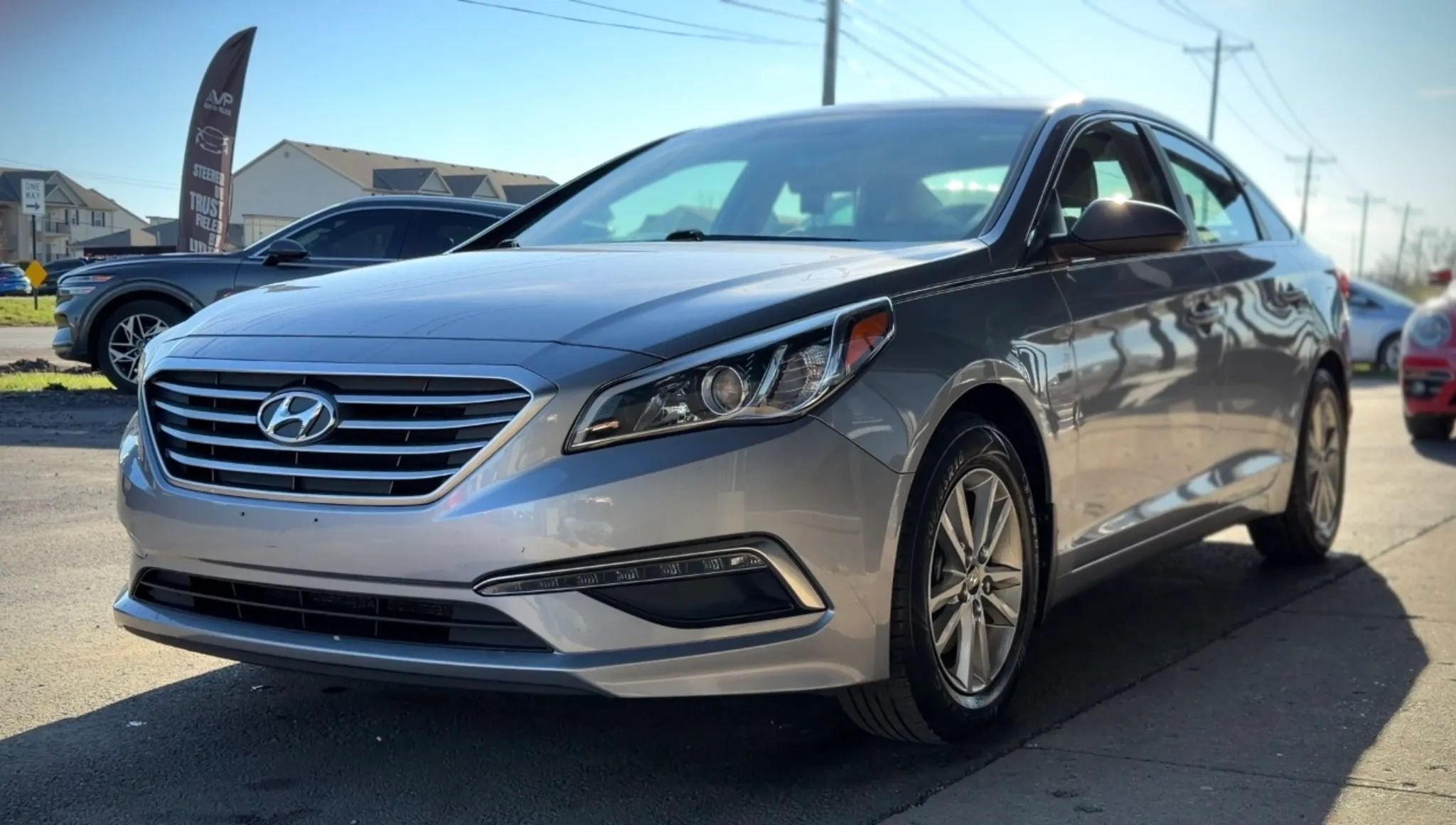 Used 2015 Hyundai Sonata SE w/ Option Group 09 FWD image 5