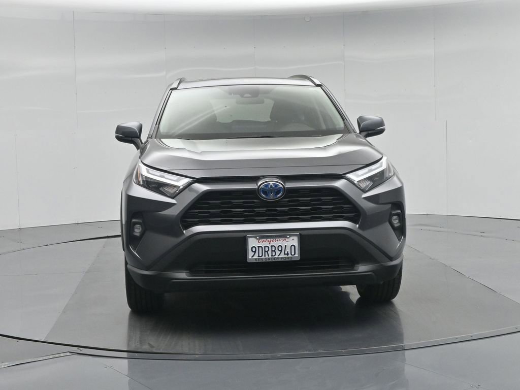 Used 2022 Toyota RAV4 XLE Premium AWD/4WD image 57