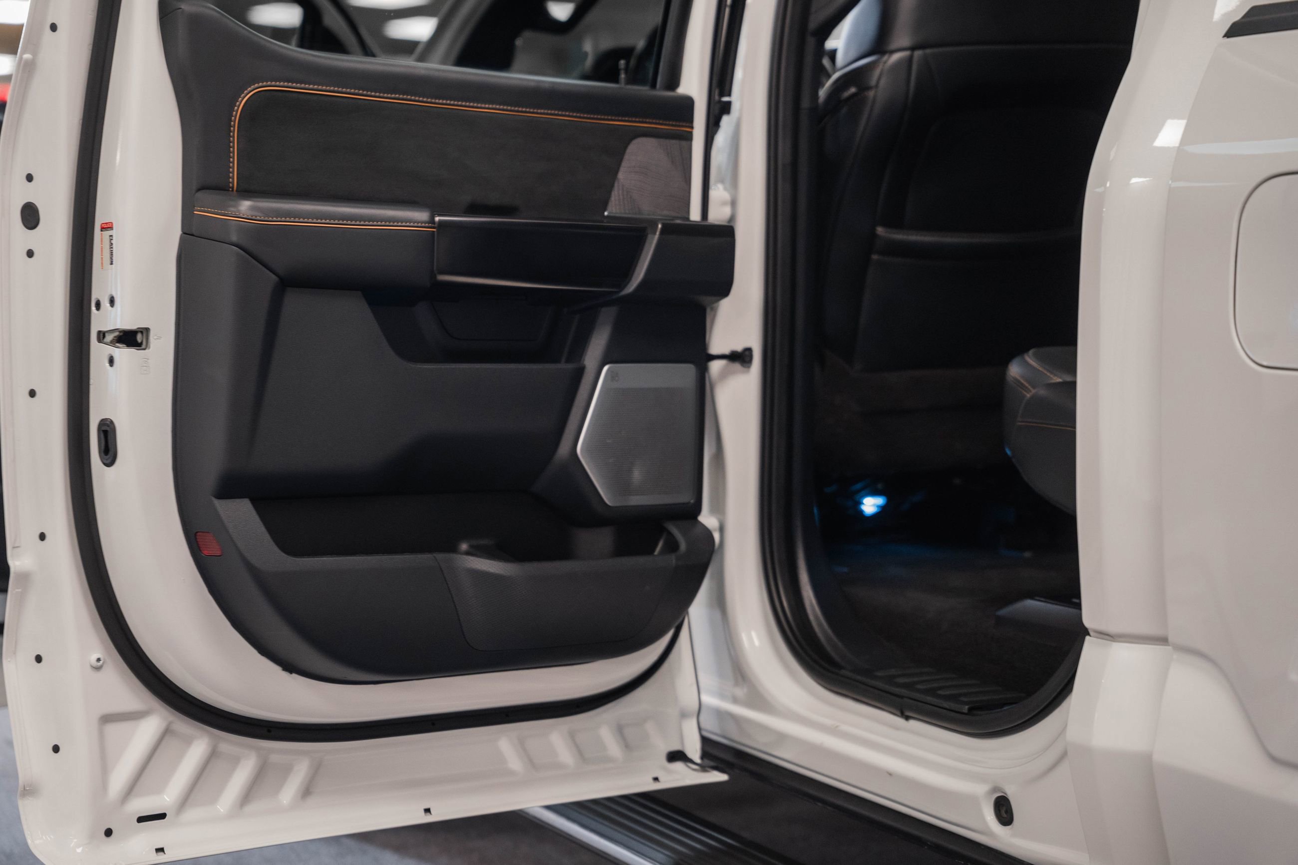 Used 2023 Ford F150 Platinum w/ FX4 Off-Road Package image 48