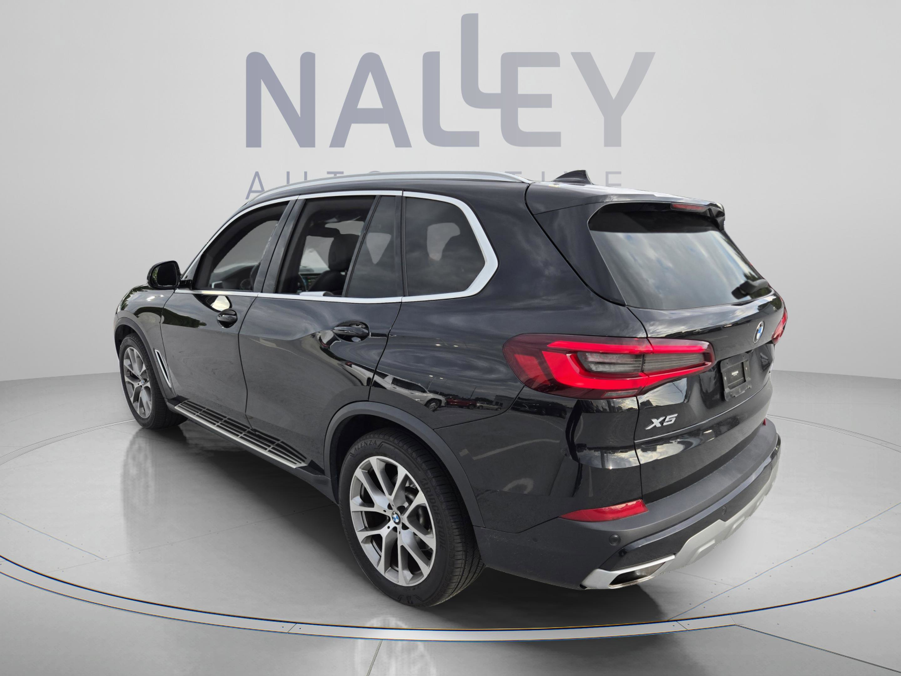 Used 2023 BMW X5 sDrive40i RWD image 3